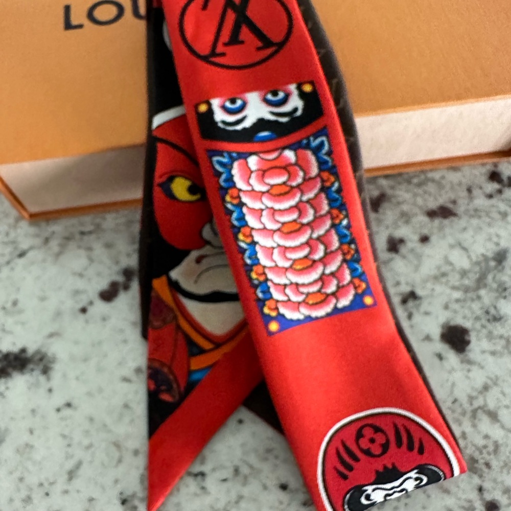 Louis Vuitton Bandeau BB Kabuki Scarf Monogram Silk Limited Edition RARE - Picture 6 of 11